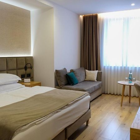 Sibb Hotel Tirana Kültér fotó