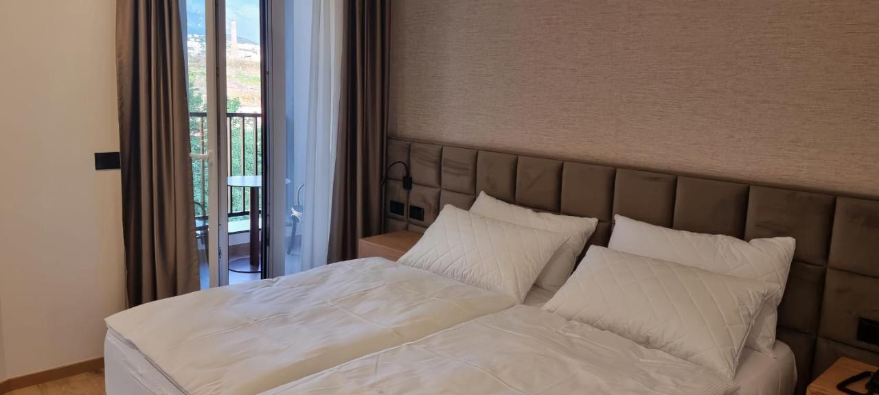 Sibb Hotel Tirana Kültér fotó
