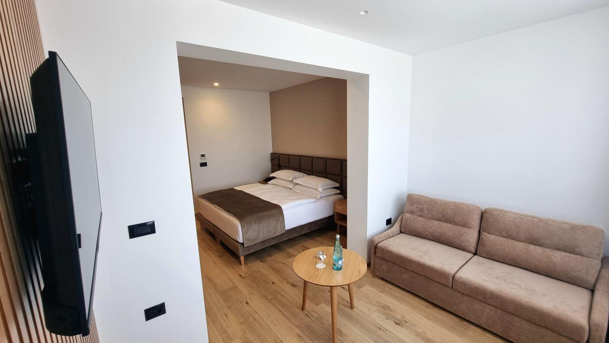 Sibb Hotel Tirana Kültér fotó