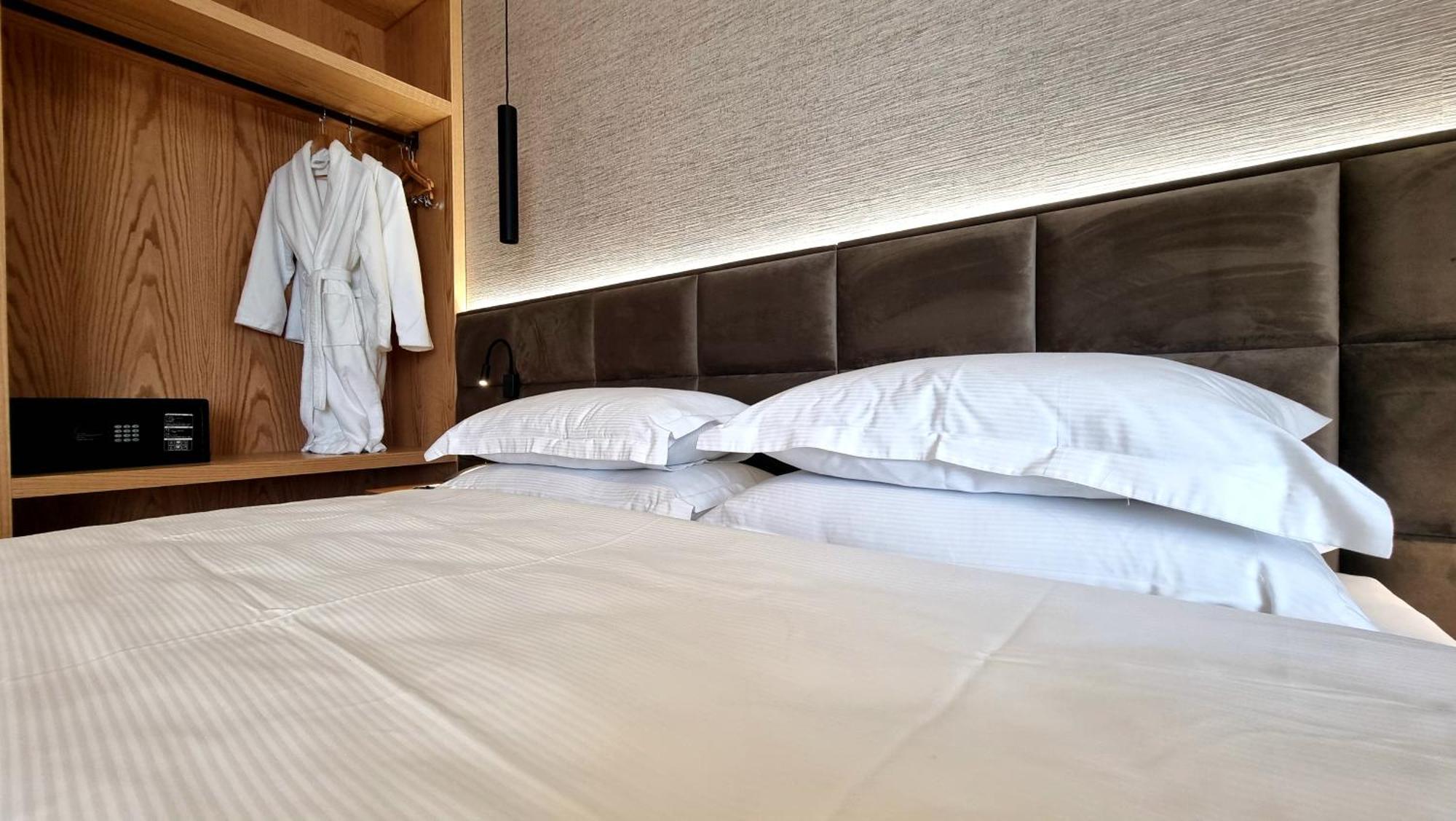 Sibb Hotel Tirana Kültér fotó