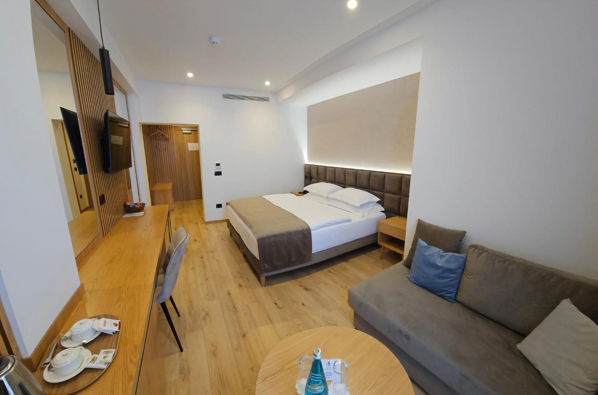Sibb Hotel Tirana Kültér fotó